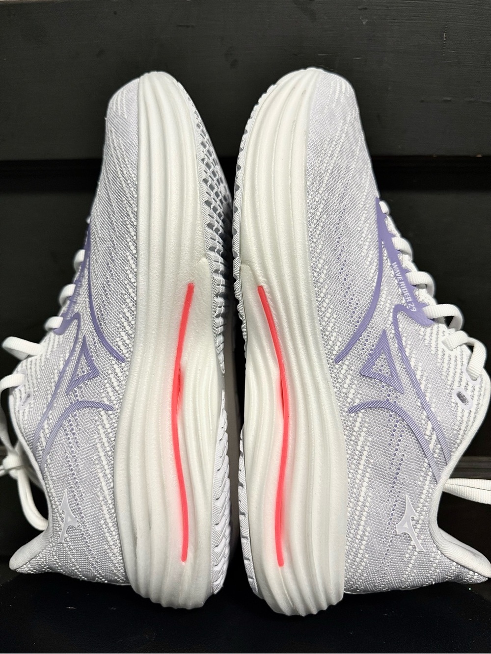 Mizuno Women's Wave Rider 29 Running Shoes - Picture 6 of 9